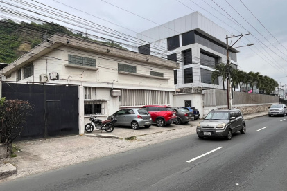 Geosísmica. Según el guardia de garita, quienes hicieron el informe se comunicarían con EXPRESO.