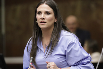 La asambleísta de Construye, Ana Galarza, dijo que los legisladores de ADN "le temen" al presidente Noboa.