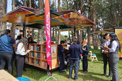 La biblioteca móvil recorrerá todo el cantón Cuenca y sus parroquias rurales.
