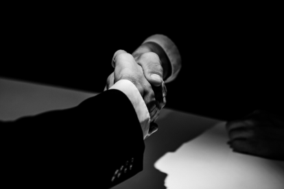 Conversaciones transcritas del caso Encuentro relatan el reparto de las empresas públicas.