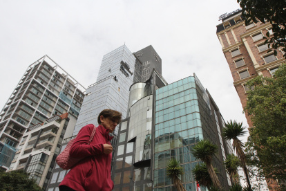 Avenida de Los Shyris. En la vía se permitirá que se levanten edificios de hasta 36 pisos. Lo autorizado en la zona era de hasta 24 plantas.