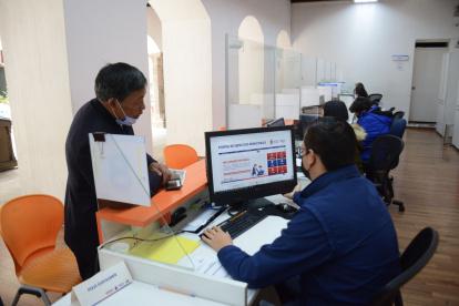 Los pagos se pueden realizar desde cualquier entidad bancaria no es necesario ir al Municipio.