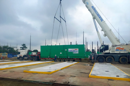 Los motores de generación eléctrica están siendo instalados en la central termoelétrica de Quevedo.