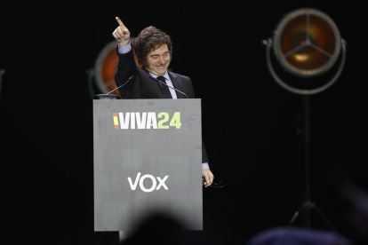 Javier Milei, presidente de Argentina , durante su intervención en la convención política de Vox "Europa Viva 24" que se celebra este domingo en el Palacio de Vistalegre, en Madrid.