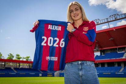 Putellas continuará con el Barça femenino por 2 temporadas más