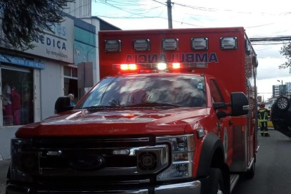 Efectivos del Cuerpo de Bomberos atendieron la emergencia.