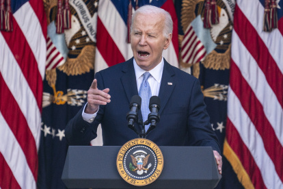 Joe Biden escala en su decisión política de resolver el ingreso masivo de los inmigrantes