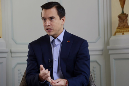 El presidente dijo que su gobierno responderá según las necesidades que el país tenga en cada etapa de la guerra contra las bandas criminales.