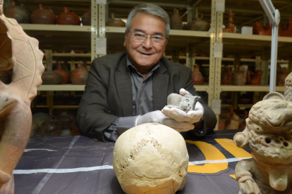 Los cráneos, también, llamaban la atención por sus diferentes tratamientos con medicina natural