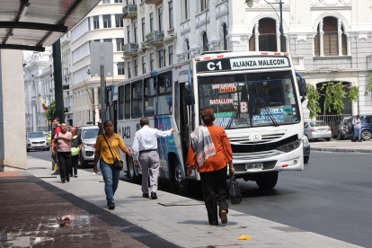 Desconocimiento. Desde abril, el Municipio de Guayaquil anunció en reiteradas ocasiones que subsidiará el costo de pasaje, pero todavía no se sabe como lo hará.