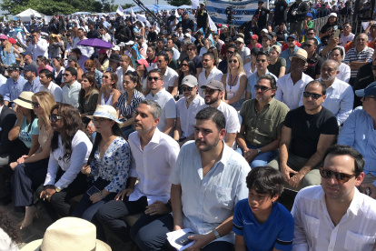 Cita. Algunos concejales del PSC acompañaron al alcalde en su informe.