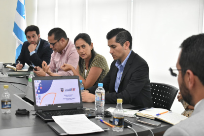 Cita. La reunión que hubo entre las autoridades y los exportadores.