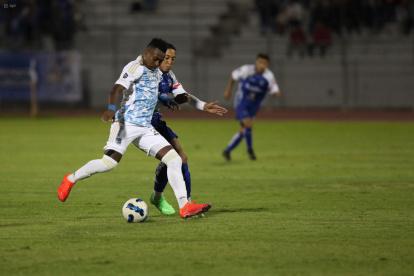 Ambos equipos marcaron un gol durante el primer tiempo.