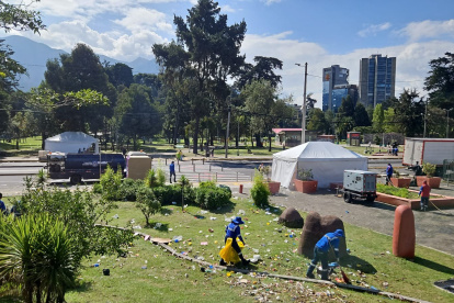 El personal de Emaseo realizó la recolección de los desperdicios en el parque El Arbolito