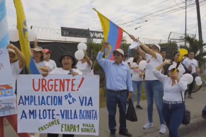 Los moradores salieron a las calles a reclamar por la falta de obras