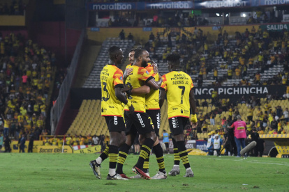 Con estos resultados la tabla de posiciones queda así: Independiente 32, Barcelona 31, Liga de Quito 29 y Aucas 28.