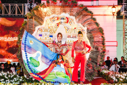 El traje se denomina