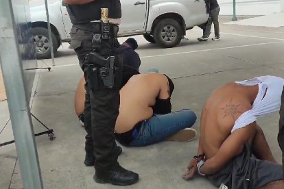 El operativo policial tuvo como resultado la aprehensión de cuatro presuntos responsables de las muertes violentas.