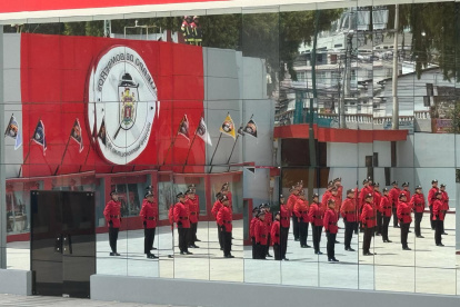 Durante cinco meses, 15 mujeres y 28 hombres se capacitaron.