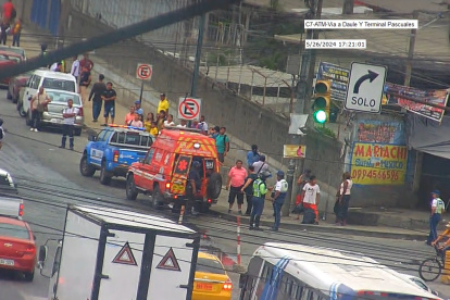 Un siniestro de tránsito captado en cámaras, el domingo 26 de mayo.