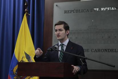 El viceministro de Gobernabilidad cree que sería "nefasto" que Abad se haga cargo de la Presidencia.