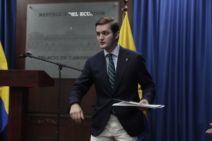 “Nadie se puede quedar sin alimentación”, dijo Torres respecto a la posibilidad de que la empresa privada Laffatoria suspenda el servicio a finales de mayo.