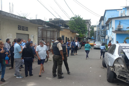 Reportan atentados en Durán, cerca del Municipio.