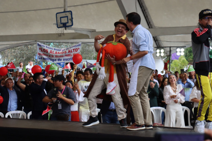 El contrato sería para comunicar la gestión institucional del alcalde Pabel Muñoz