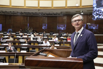 Cuentas. El ministro de Finanzas Juan Carlos Vega fue llamado ante el pleno de la Asamblea NAC