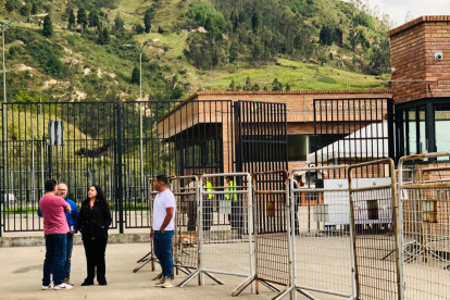 En el CPL de Turi hay convenio con la empresa Catherpro para la provisión de alimentos, hasta diciembre de 2024, según constató la Defensoría.