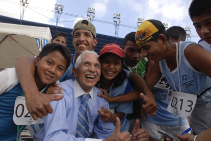 Conoce la historia de Héctor Cueva y su camino por las Olimpiadas Especiales