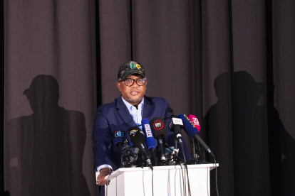 Figura. El actual presidente del partido CNA, Fikile Mbalula.