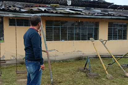 Daño. La casa comunal está agrietada por dentro y por fuera. Además tiene filtraciones, ventanas y pisos rotos