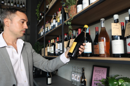 Decidió hace diez años dar un vuelco a su vida e introducirse en el mundo de vinos y espirituosos