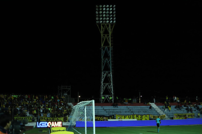 La paralización del partido entre Mushuc Runa y Barcelona causó polémicas al jugarse en horario unificado