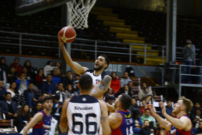 Liga de Quito se estrenó en la Liga BásquetPro con una victoria sobre Guerreros.