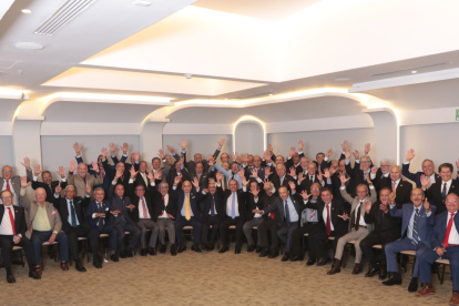 El grupo conforma la promoción 13 del Colegio Javier.