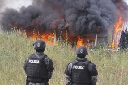 Delitos. Policías intervinieron las casas que eran utilizadas para actividades ilícitas.