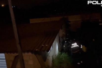 Fiscalía y Policía allanaron un domicilio en Tambillo para rescatar a las menores de edad