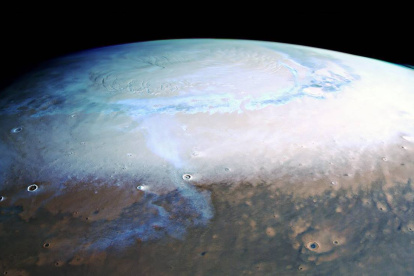 Nieve y escarcha de dióxido de carbono estacionales en la región polar norte de Marte observada por la Cámara Estéreo de Alta Resolución (HRSC) a bordo del Mars Express de ESA.