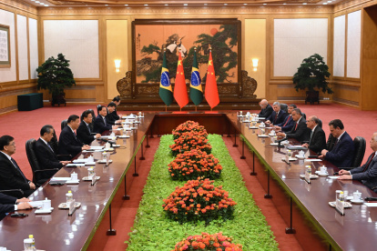 Reunión entre el presidente chino, Xi Jinping, y el vicepresidente brasileño, Geraldo Alckmin.