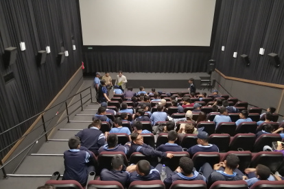 Cine. Los filmes desarrollan historias reales que orientará al estudiante.