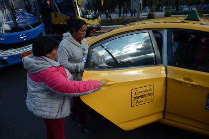 Uno de los grupos beneficiarios de las compensaciones son los taxistas.