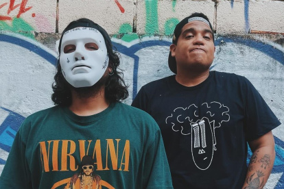Ambos artistas son de Guayaquil y en su momento formaron parte del grupo de reggae fusión El Vecindario.