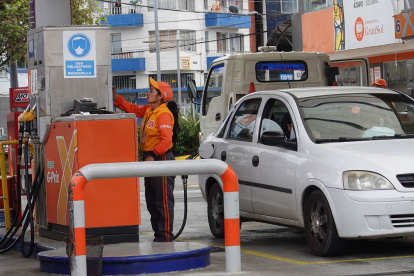 El Gobierno está a puertas de eliminar los subsidios de las gasolinas extra y ecopaís.