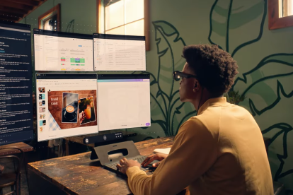 Spacetop G1 es el primer computador portátil sin pantalla que usa gafas de realidad aumentada.