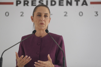La presidenta electa de México, Claudia Sheinbaum, habla durante una conferencia de prensa.