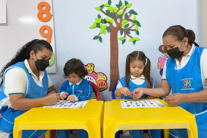 Los niños ingresan a estimulación temprana
