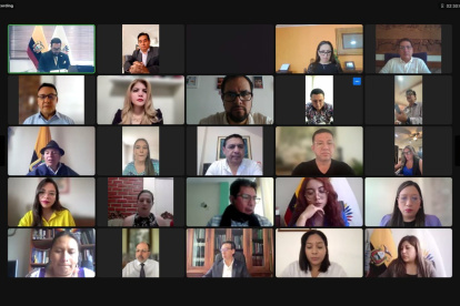 El Pleno tomó la decisión al someter a votación la segunda moción.