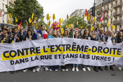 Manifestación organizada en París contra la extrema derecha, este sábado 15 de junio.